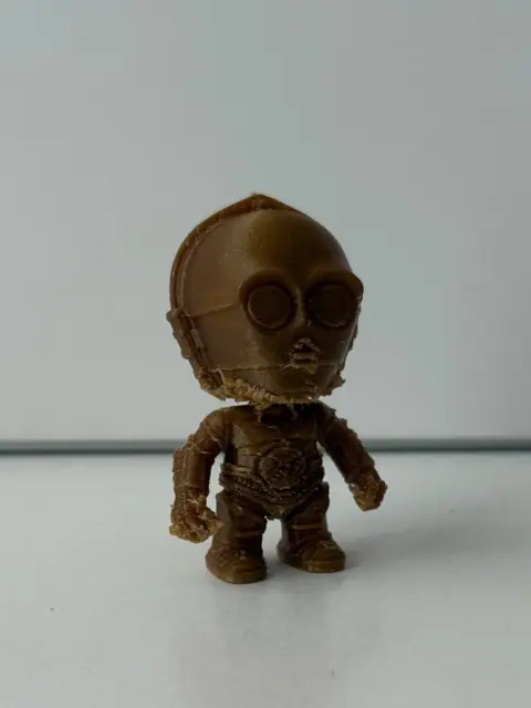 C-3PO – z pravej strany
